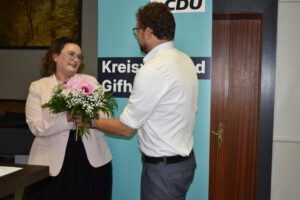 100 Prozent: CDU nominiert Lena-Sophie Laue für die Landtagswahl 2027